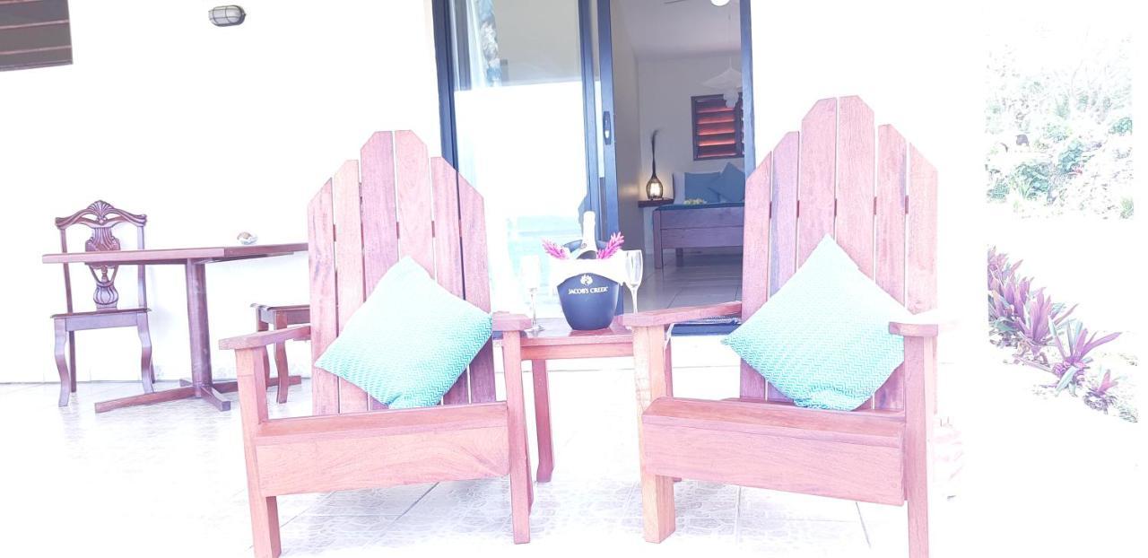 Blue Bay Resort ポートビラ エクステリア 写真
